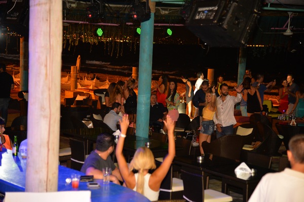 Clubbing Night at Edde Sands